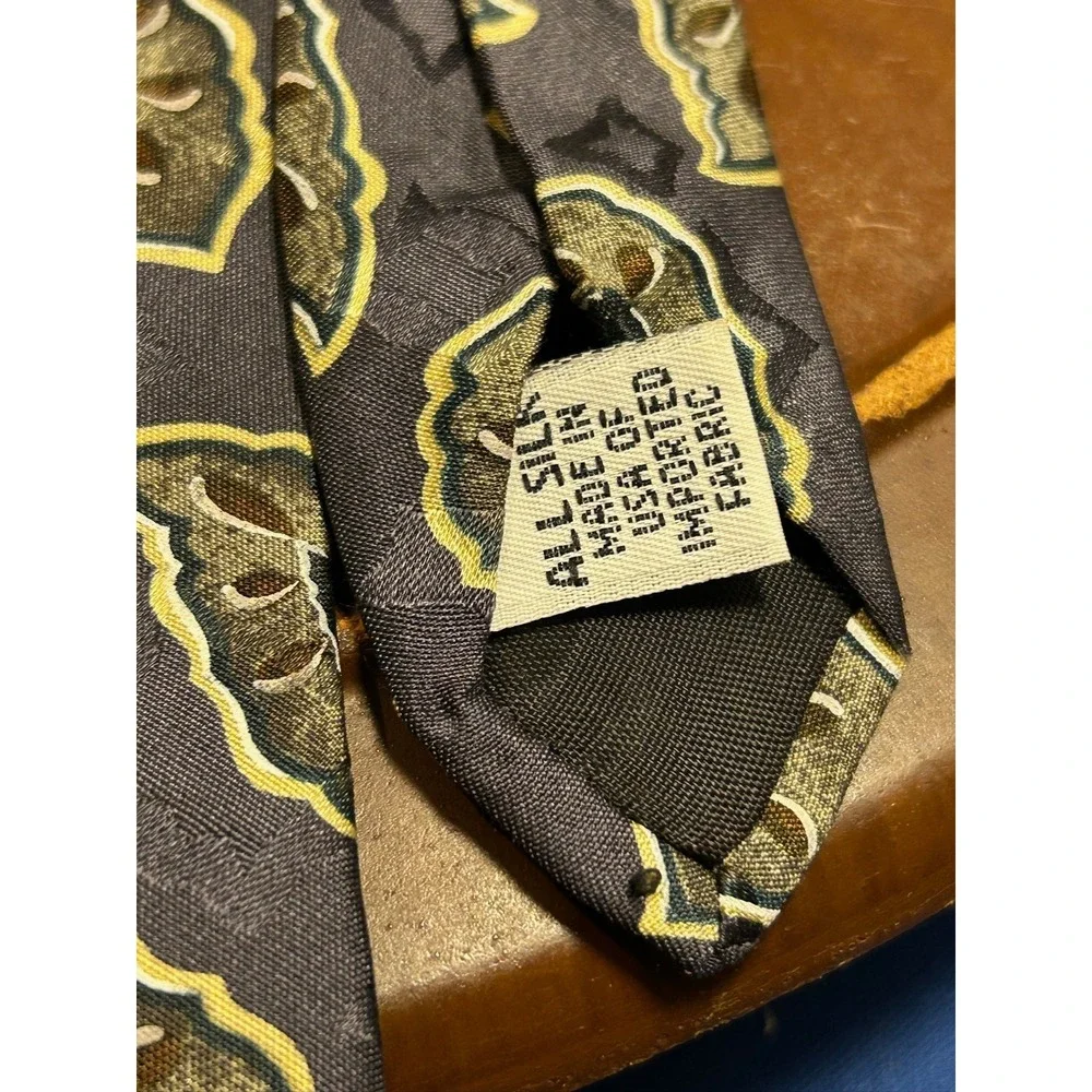 Stafford Black Men's 100%‎ Silk Tie Gold Paisley Necktie
